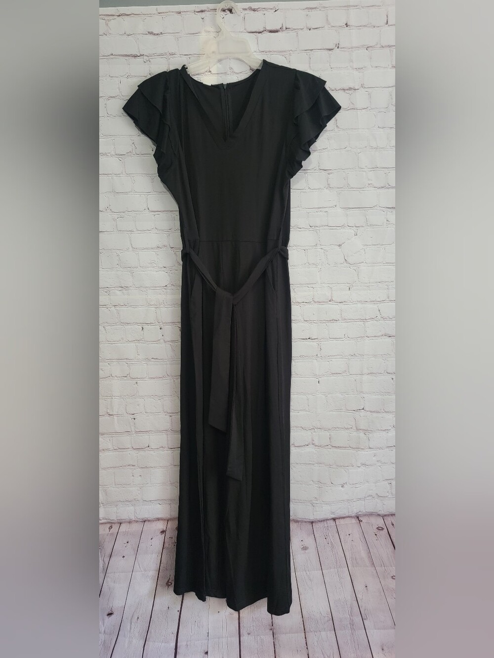 Women's Black V-Neck Jumpsuit with Tie Waist Large NWT